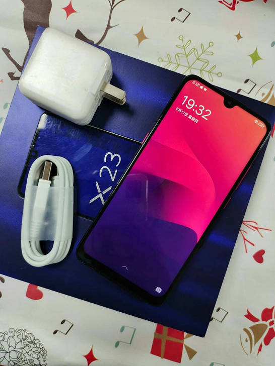 vivo X23 女生自用手机 8+128...