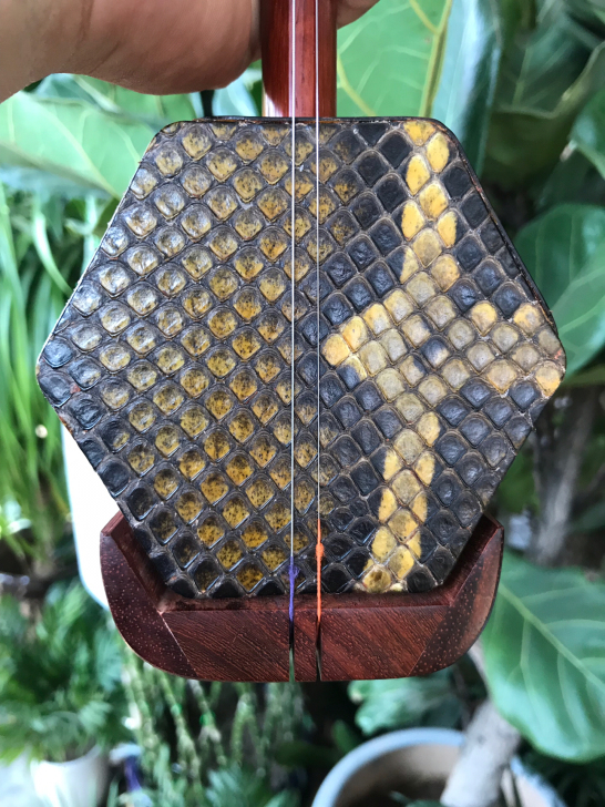 闲置红木二胡一把，品相请看图，苏州乐器厂生...