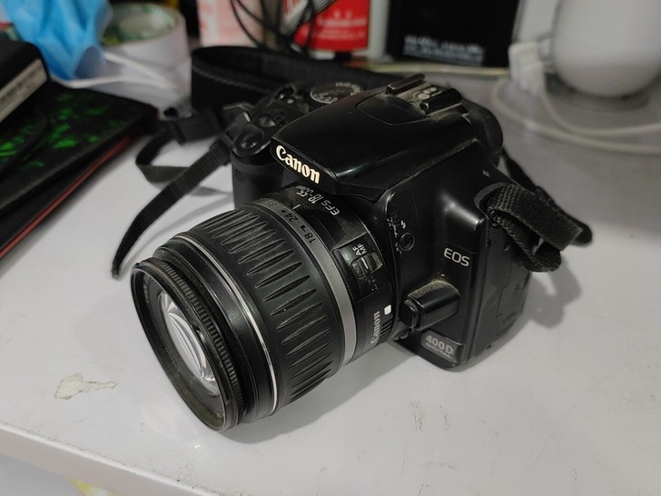 佳能EOS400D单反相机 18-55镜头