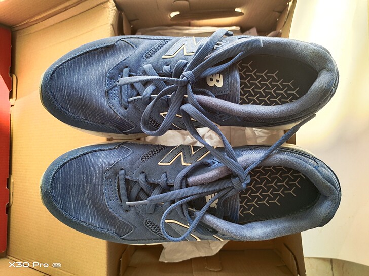 新百伦530cc40码（250mm），下地...