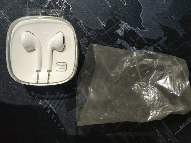 魅族有线耳机 me10 没有用过 外观很新...