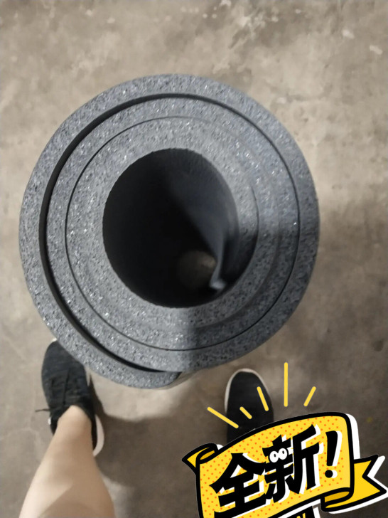 瑜伽垫加厚未开封 包邮全新