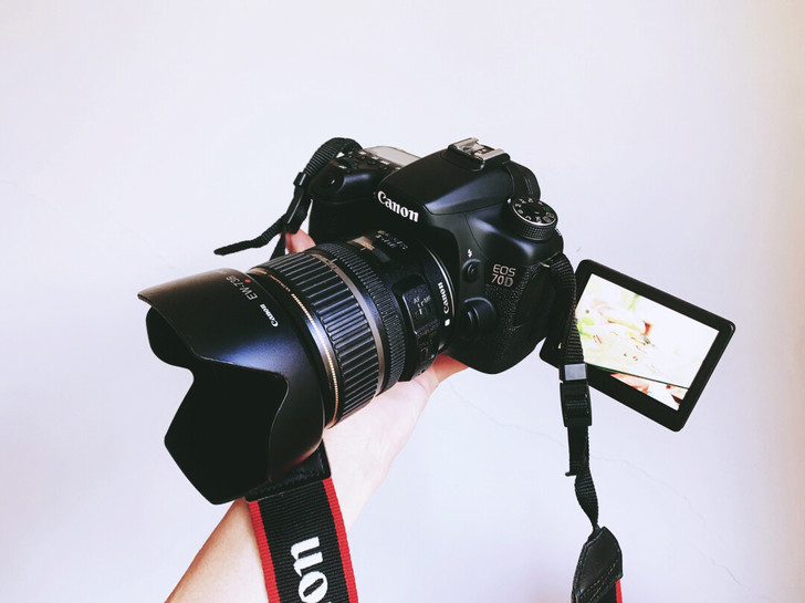 佳能70d套机带佳能17-85防抖牛头，闲...