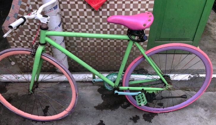 死飞 现在不骑了  轮胎破了也没有去补，现...