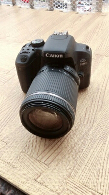 佳能800D单反相机