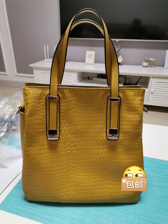 埃利诺袋鼠女士手拎包、纯皮、软皮。形状正常...