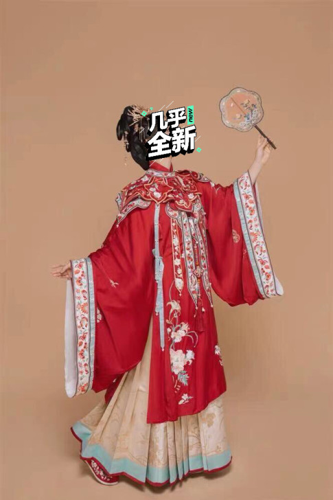 十三余小豆蔻繁花有期  婚服 汉服出租