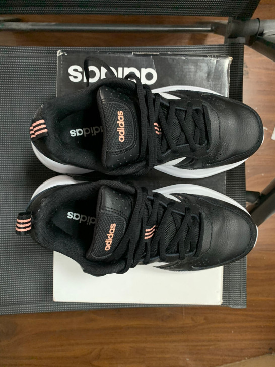 【正品】阿迪达斯春夏季新品STRUTTER...