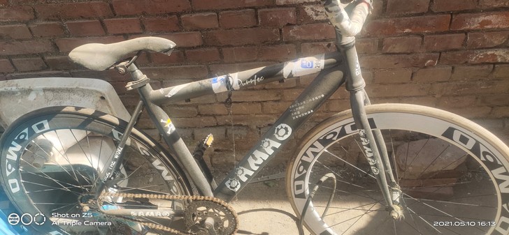 公路赛车,成色还可以 ,死飞车,骑着很轻,...