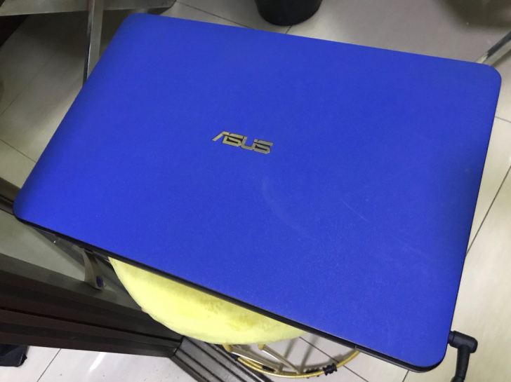 华硕笔记本电脑使用没问题。开机运行快，没有...