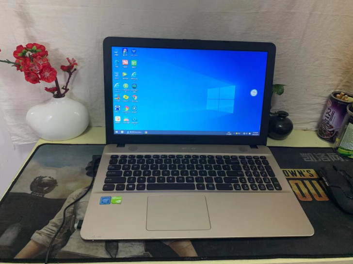 15.6寸大屏超薄四核华硕笔记本电脑固态硬...