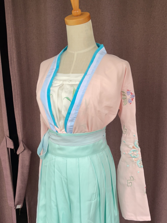 汉服套装 上褥下裙 夏天清爽汉服