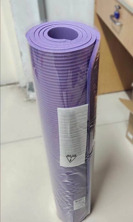 【特价瑜伽垫全新 包邮】  没有用过 。全...