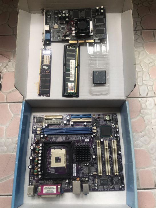 电脑配件 845主板 显卡 内存 CPU ...