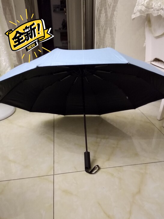 朋友店铺经营不善，一批雨伞低价出售，全新未...