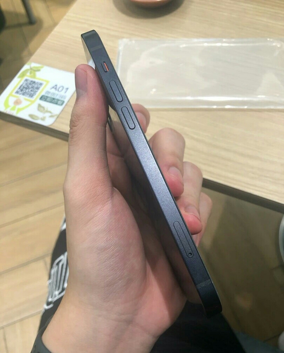 iPhone苹果12，黑色，128G，国行...