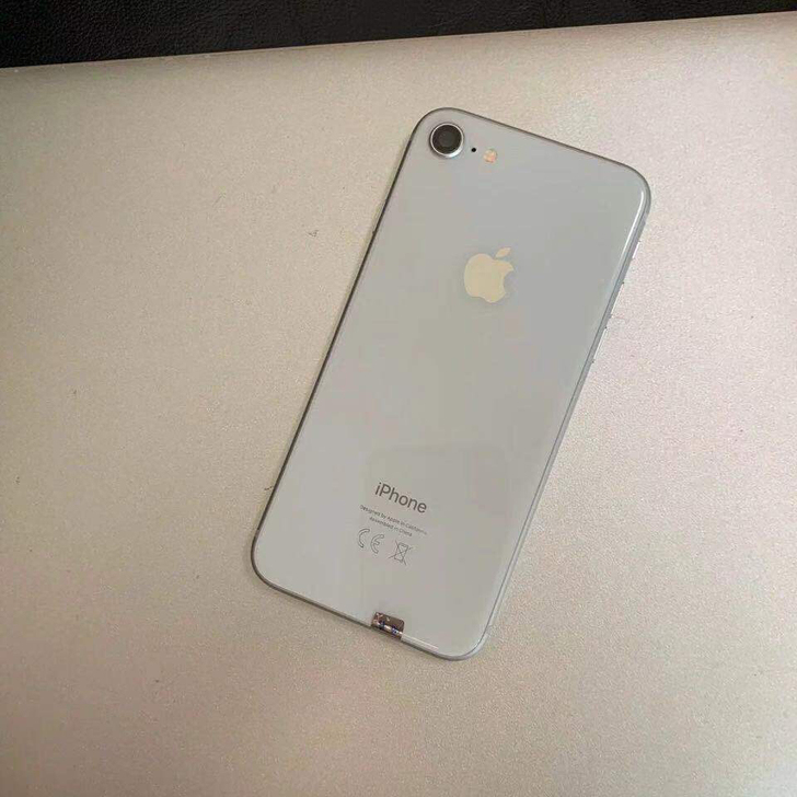 256G闲置iPhone8带指纹、功能全好...