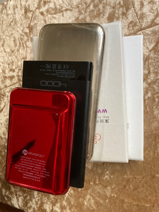 充电宝，5个故障品