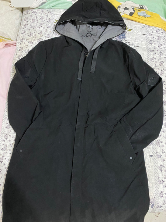 男士风衣，实体店入手，无破损，闲置衣服便宜出