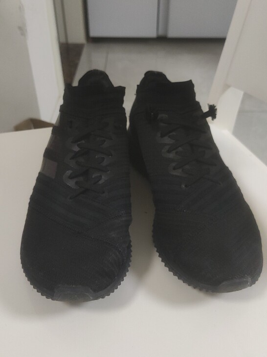 Adidas阿迪达斯 男跑鞋  9UK 4...