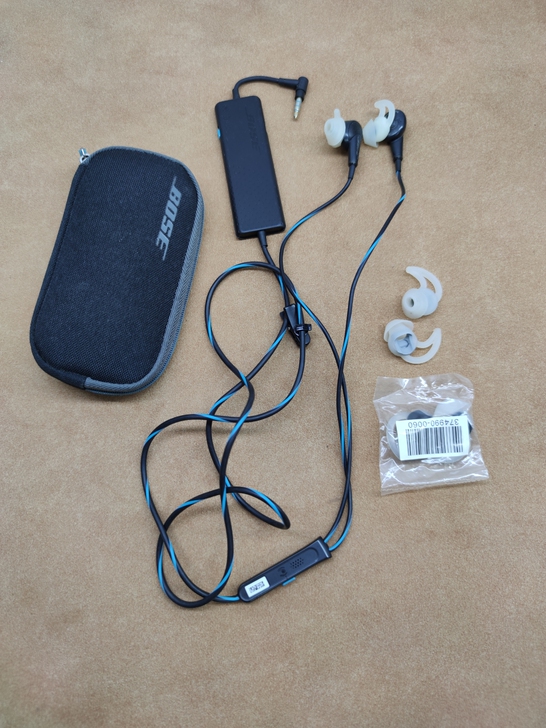 BOSE 博士QC20降噪耳机 ，8新左右...