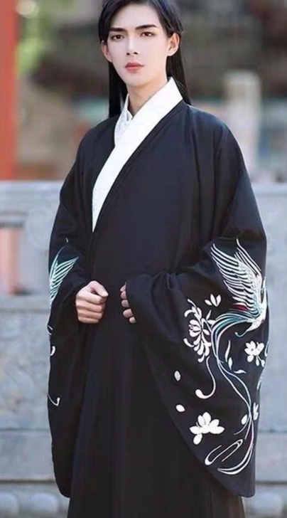 九  男生汉服，买二送一，详情私我！具体内...