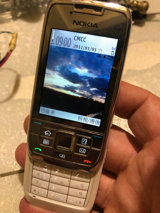 诺基亚E66