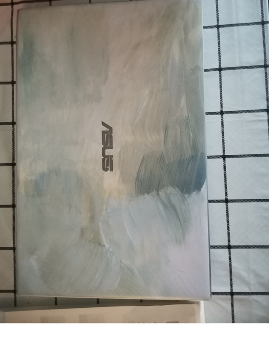 华硕电脑，没钱了所以想卖出，自己的电脑，买...