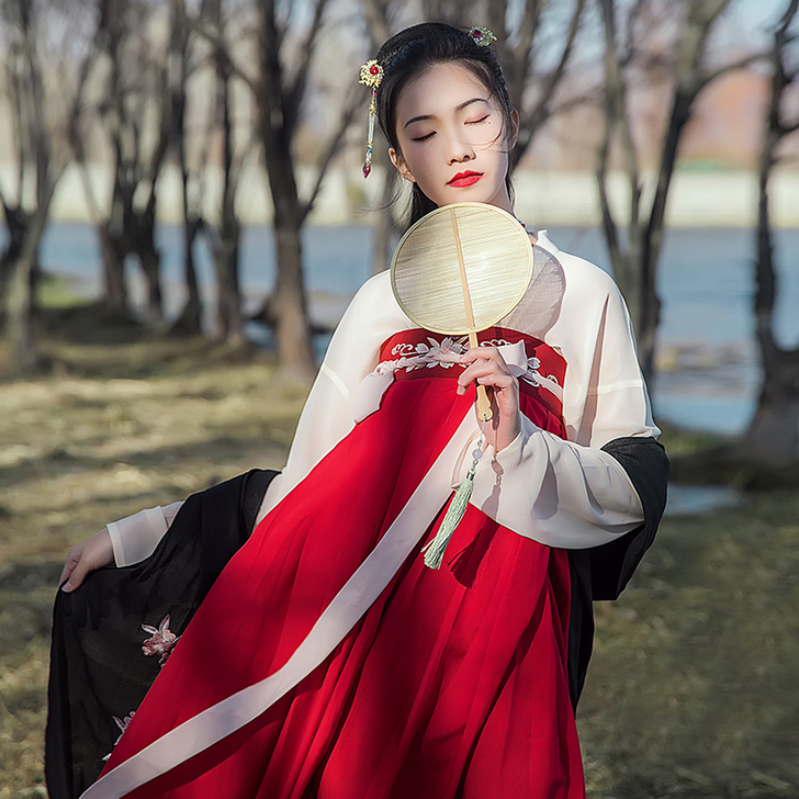 汉尚华莲改良汉服女装原创月痕高腰齐胸衫裙花...