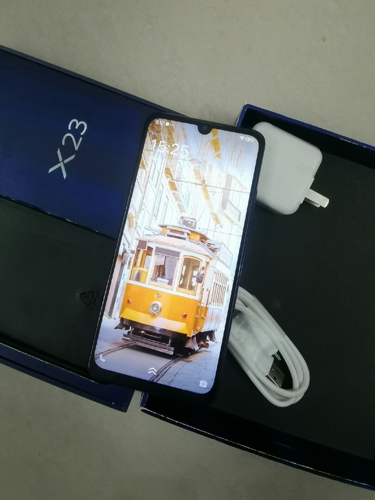 Vivox 23几乎全新.正品手机  高配...