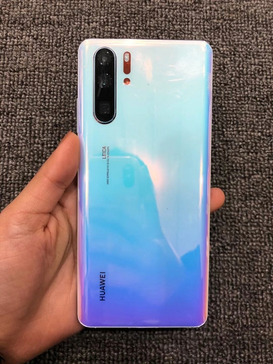 华为p30 8+256 国行正品 双卡双待...