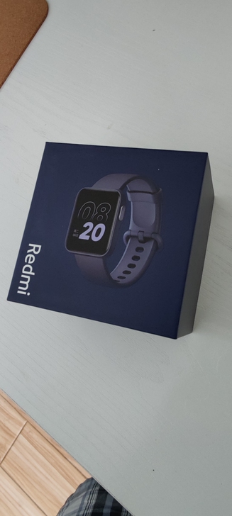 八九成新的红米手表，水蓝色，包装说明书都在...