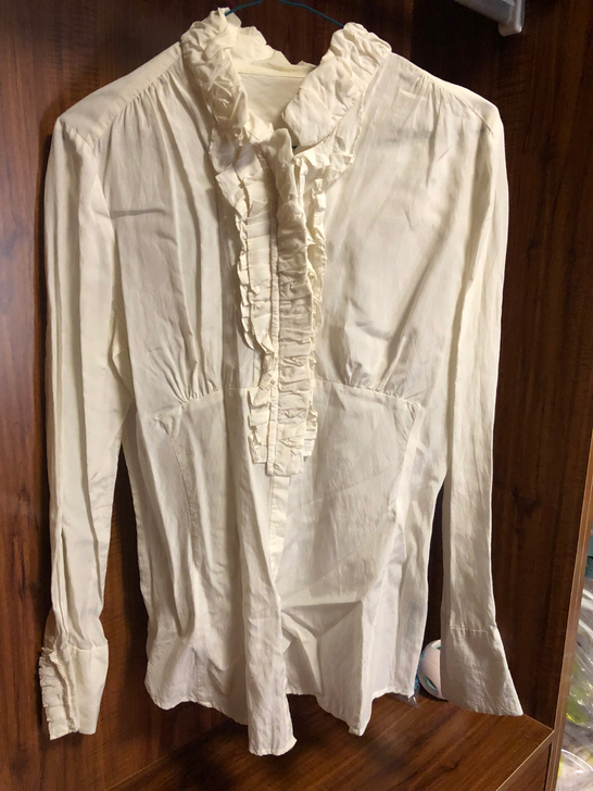 白衬衫购于商场胸围100厘米以内大臂32厘...