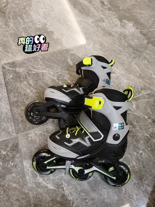 迪卡侬买来的轮滑全套装备，