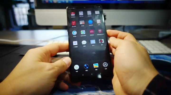 坚果r1炭黑6+128g全套，已拆封已激活...