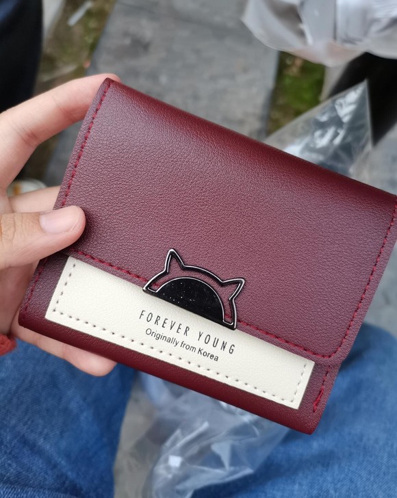 出一个闲置女士钱包，闺蜜送的，全新的，一直...