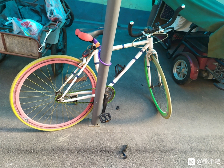 死飞，车身轻，速度快。