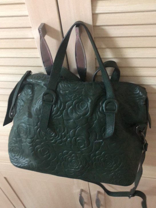 女士包包50块出