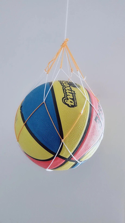 转卖闲置5号加厚蓝球,学校之前采购多了几个...