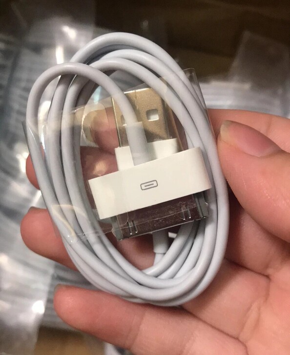 苹果4s充电线 苹果4充电线 5.5元包邮...