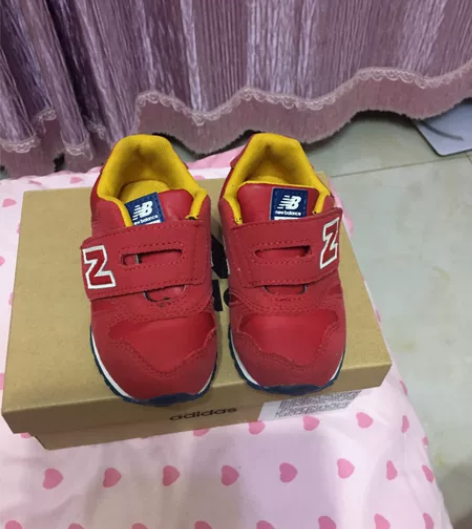 NB新百伦童鞋 正常穿着痕迹,苹果后置摄像...