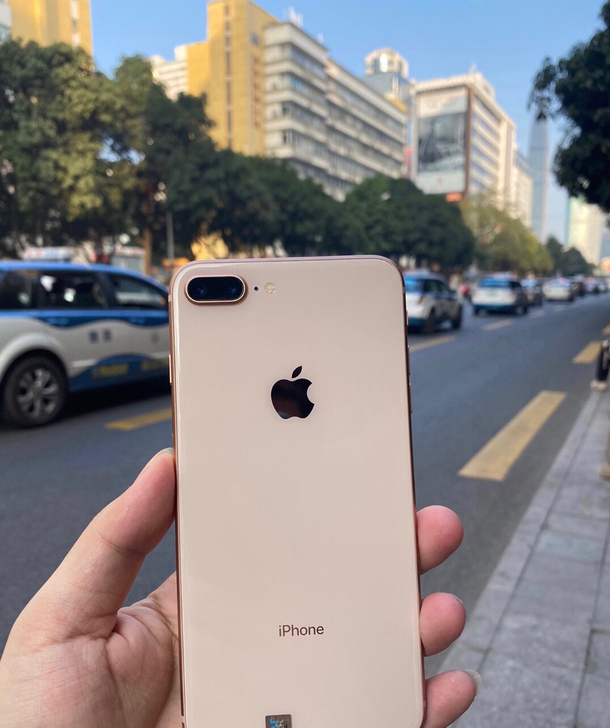 苹果iPhone 8 Plus指纹解锁全原...