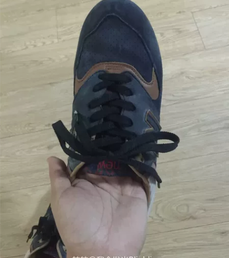 新百伦999,鞋子很舒服,八成新 感兴趣的...