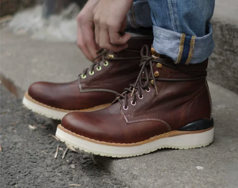 Visvim/威史威姆 高帮鞋 感兴趣的话...