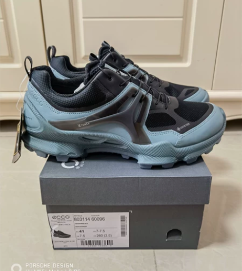 ECCO爱步舒适休闲鞋男 复古运动鞋缓震跑...