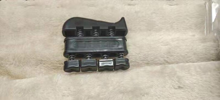 握力器手指训练器吉他钢琴锻炼手指灵活的指力...