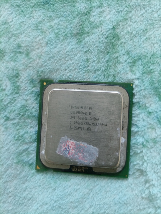 CPU