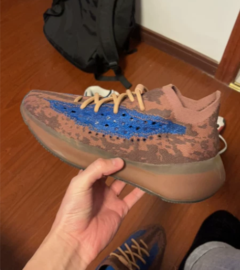 椰子 380 boost 九成新 原价11...