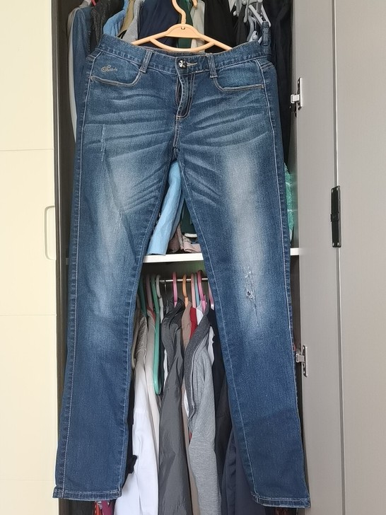 森马破洞牛仔裤
