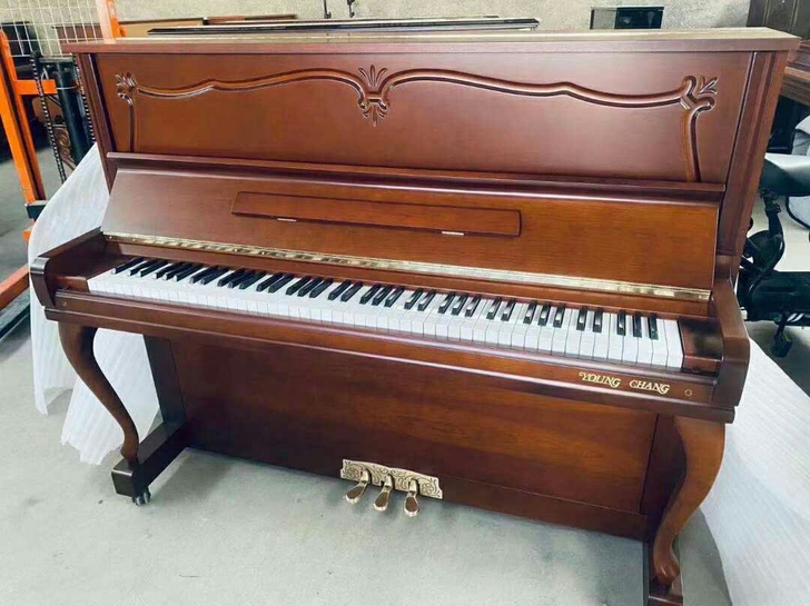 二手钢琴批发，单台可批，终身质保